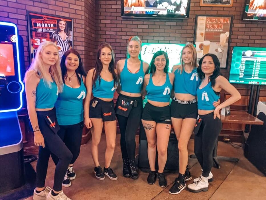 Images Hotshots Sports Bar & Grill