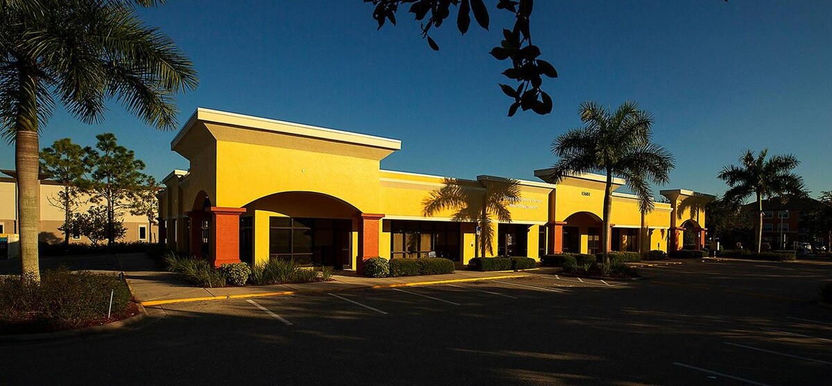 Images Lee Health Outpatient Center at Plantation