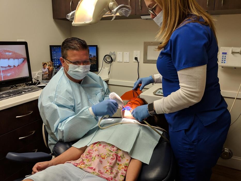 Images Dr. Andres de Cardenas, DMD