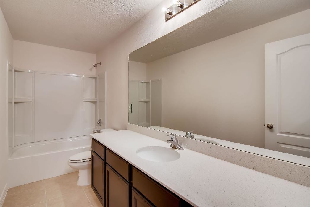 Images LGI Homes - Mirror Lakes
