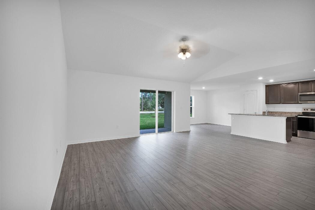 Images LGI Homes - Mirror Lakes