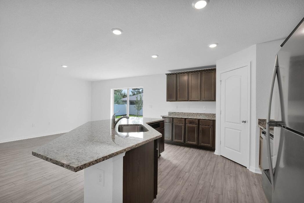 Images LGI Homes - Mirror Lakes