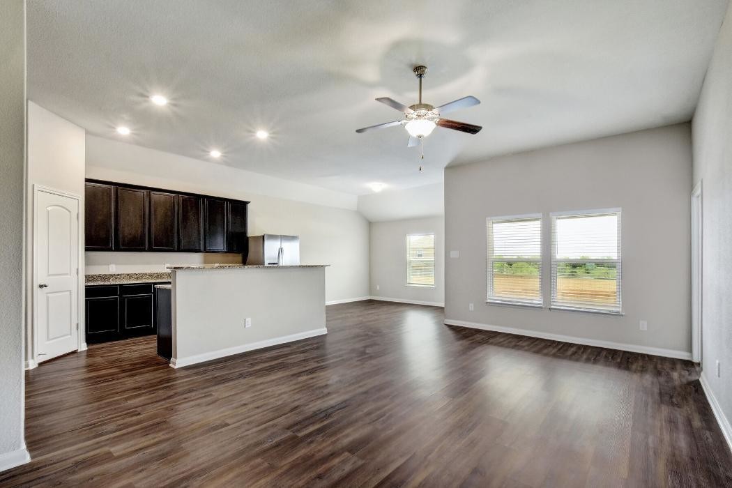 Images LGI Homes - Luckey Ranch