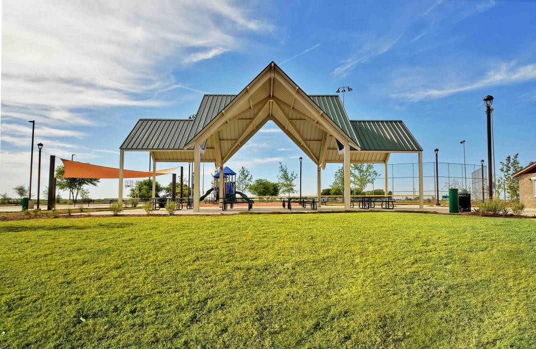 Images LGI Homes - Luckey Ranch
