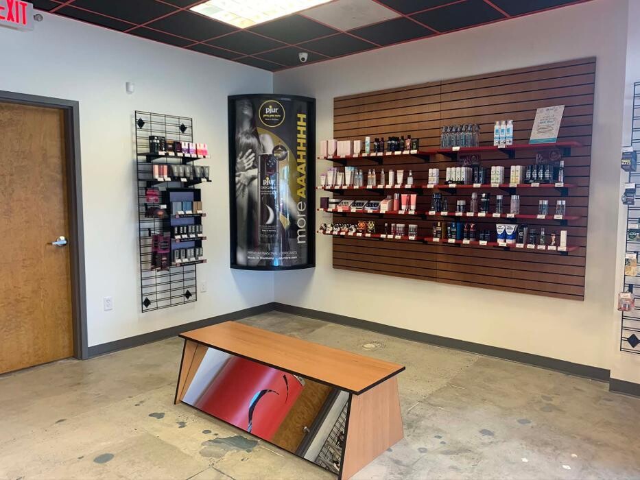 Images Adam & Eve Stores