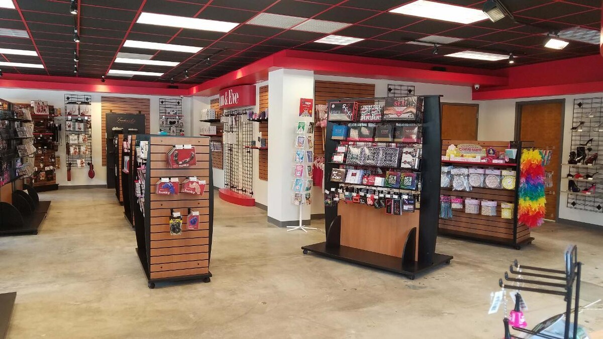 Images Adam & Eve Stores