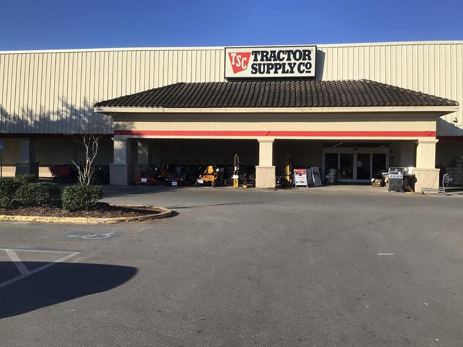 Images Tractor Supply Co.