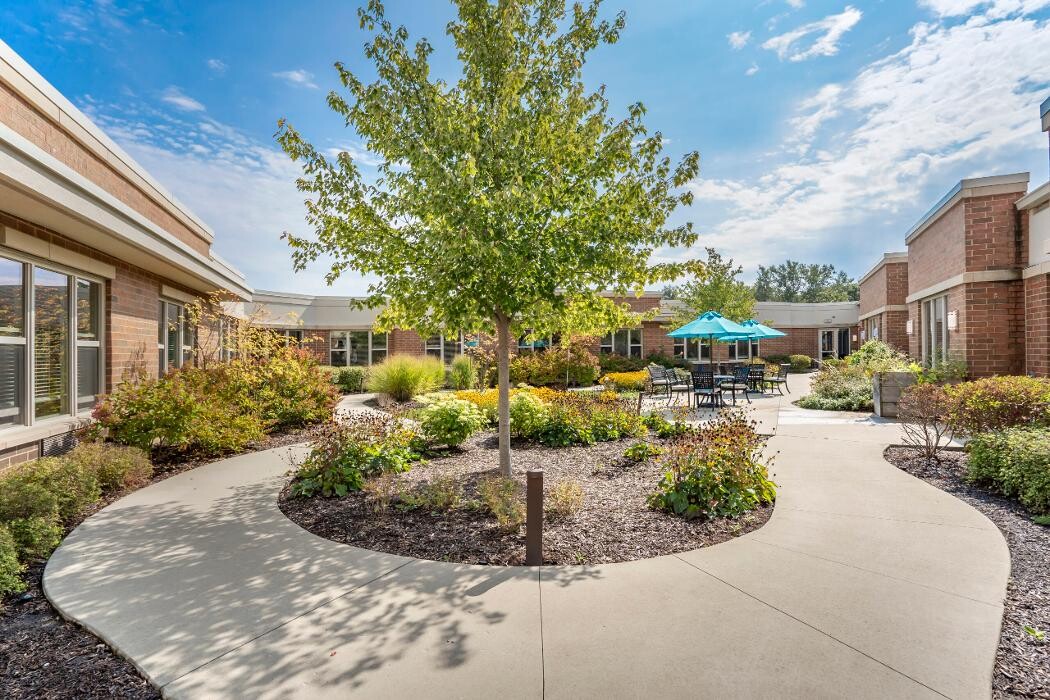 Images The Sheridan at Green Oaks