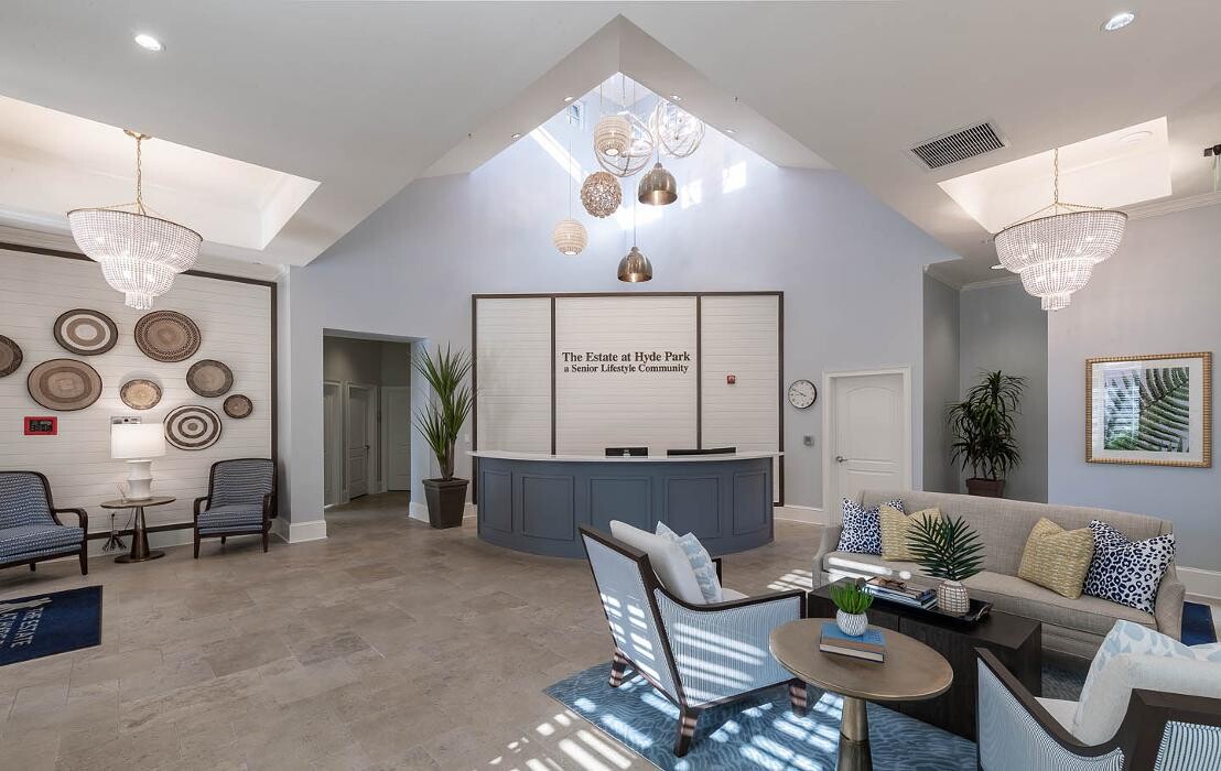 Images The Estate at Hyde Park