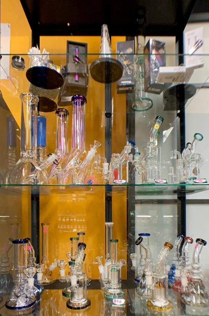 Images Greenfields Cannabis Dispensary