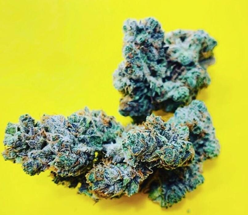 Images Greenfields Cannabis Dispensary
