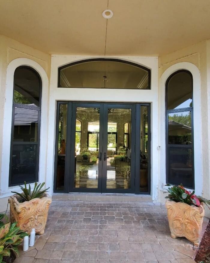 Images GM Door Window and Screen