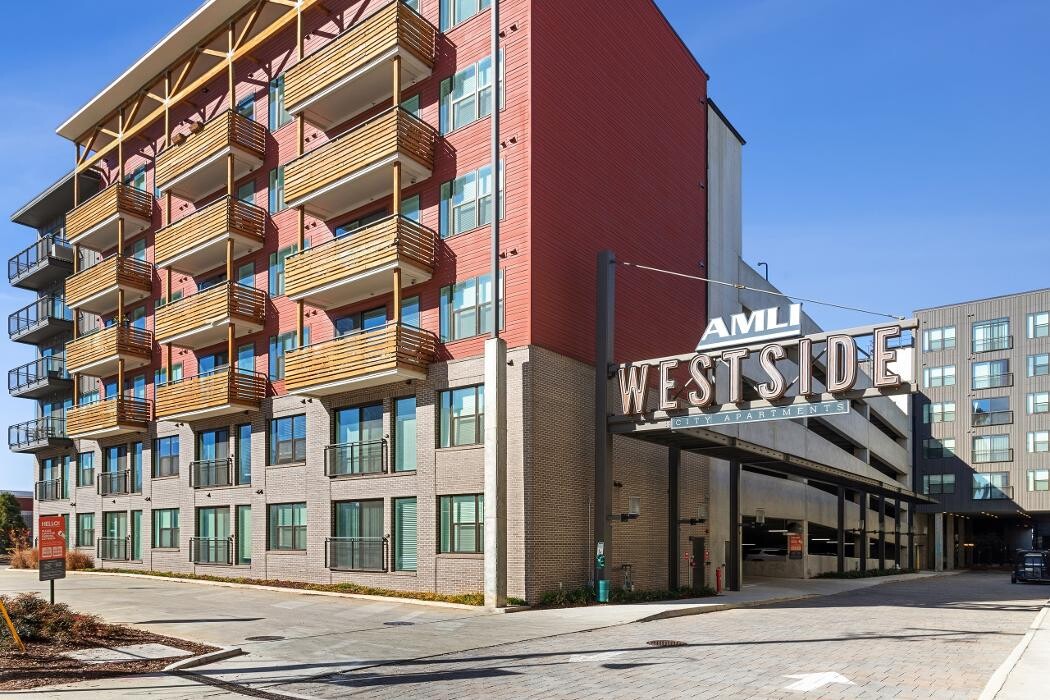 Images AMLI Westside