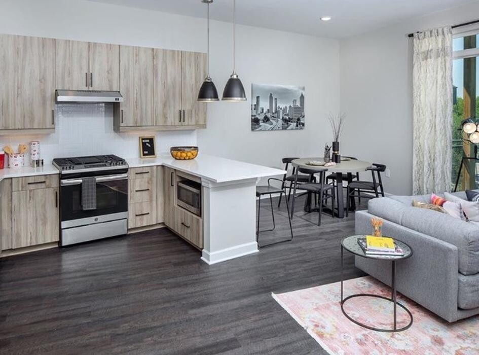 Images AMLI Westside