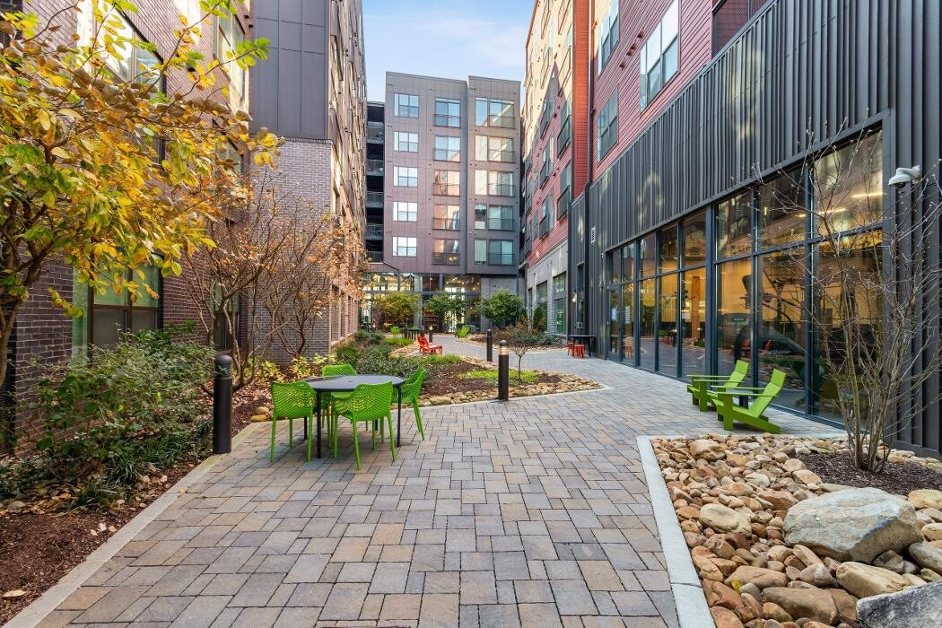 Images AMLI Westside