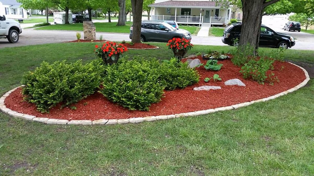 Images Distinctive Lawn & Landscape