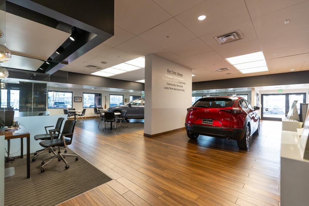 Images Tustin Mazda