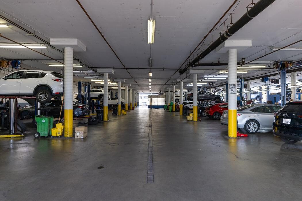 Images Tustin Mazda