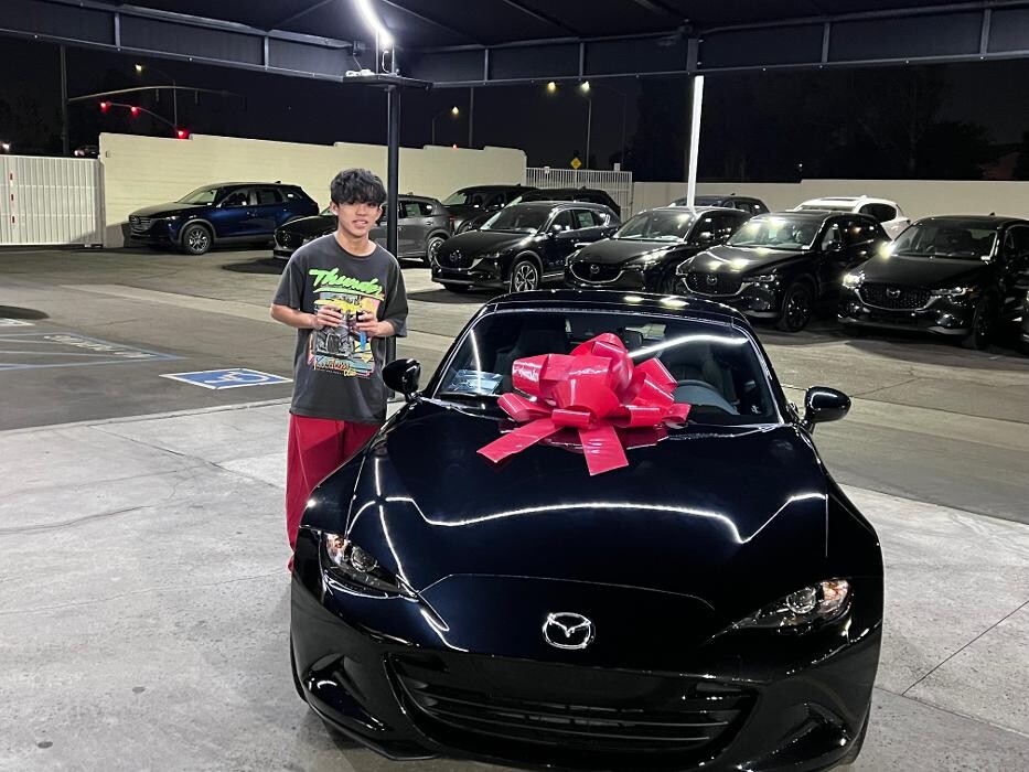 Images Tustin Mazda