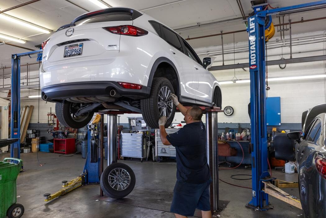 Images Tustin Mazda