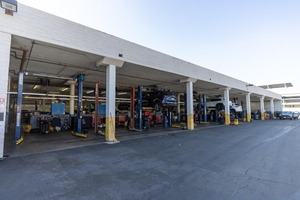 Images Tustin Mazda