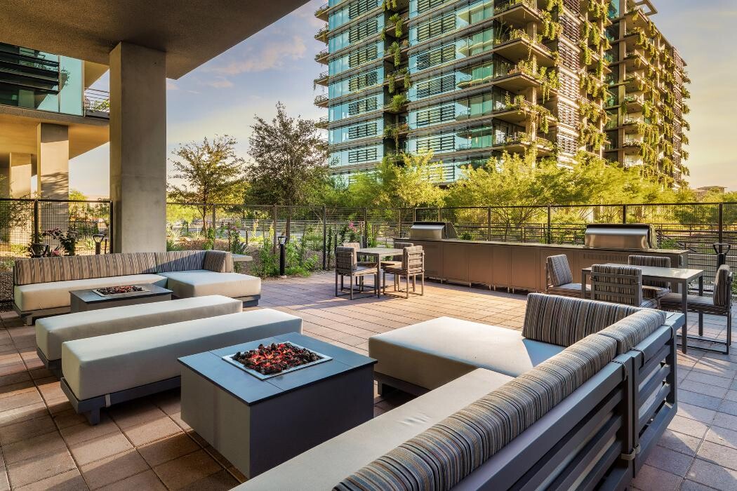 Images Optima Kierland Apartments