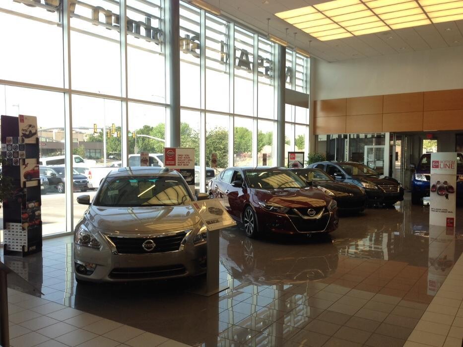 Images Stephen Wade Nissan