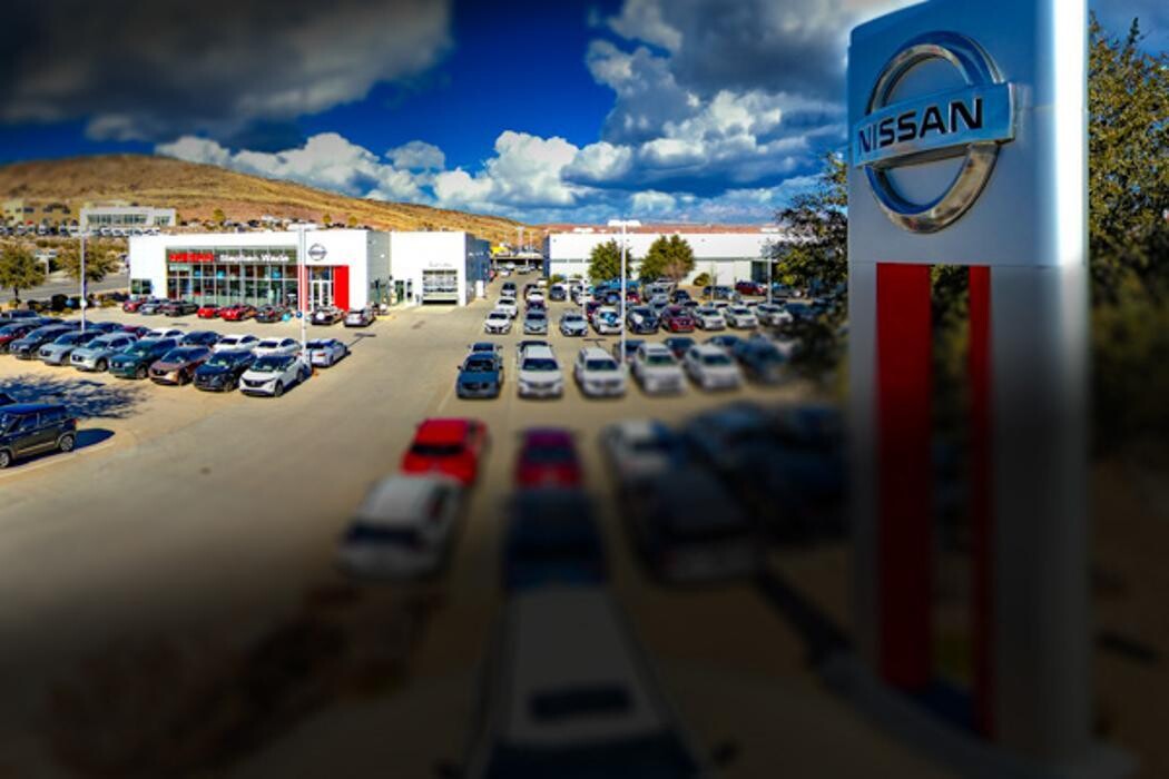 Images Stephen Wade Nissan
