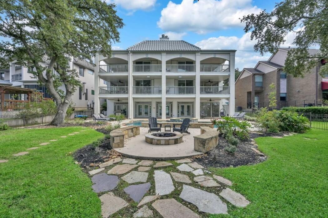 Images iTrip North Houston