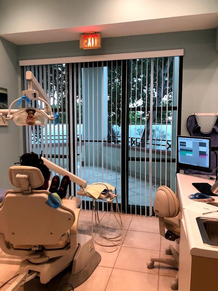 Images Optimal Dental Fitness of Naples - George Mantikas, D.M.D