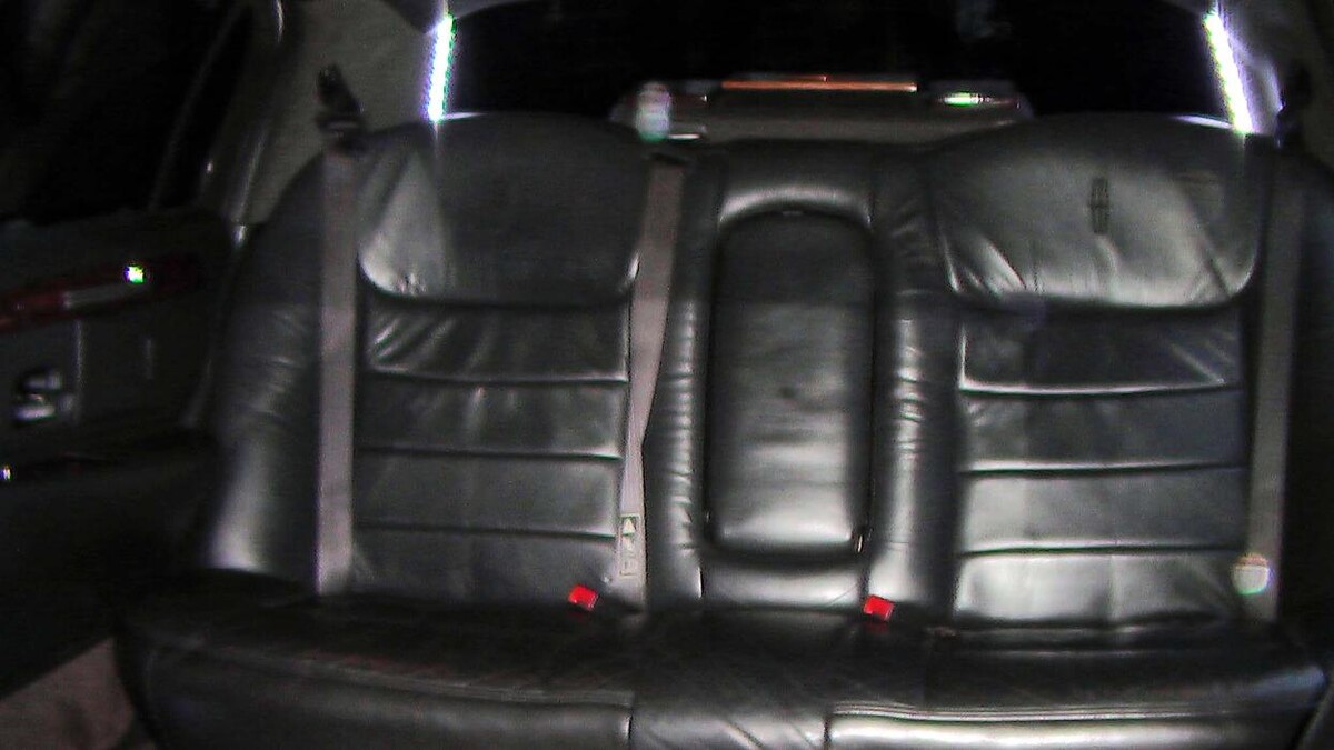 Images Suburban Limousine