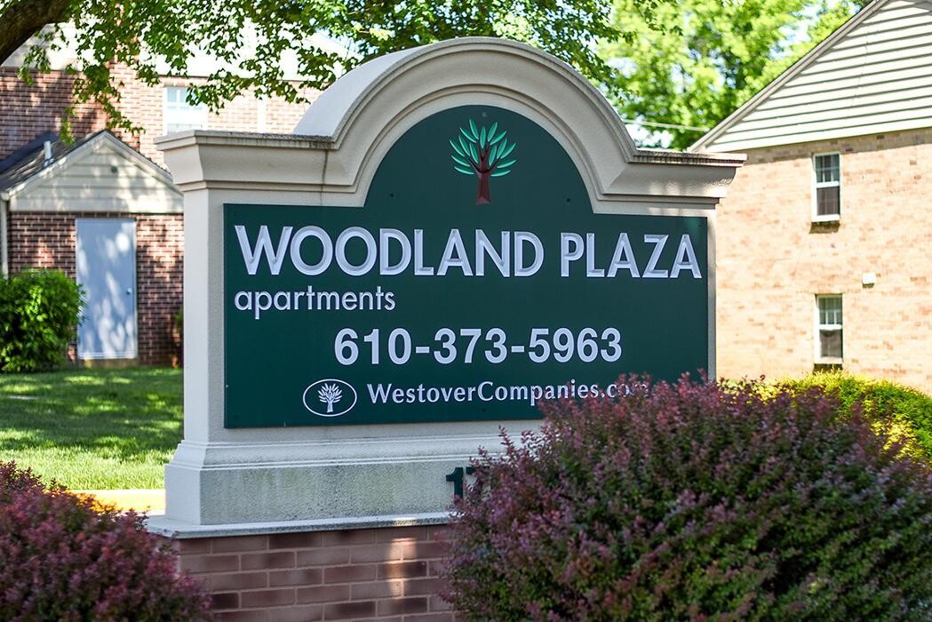 Images Woodland Plaza Apartments
