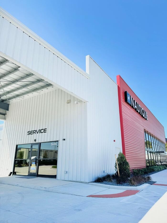 Images Regal and Nautique of Orlando