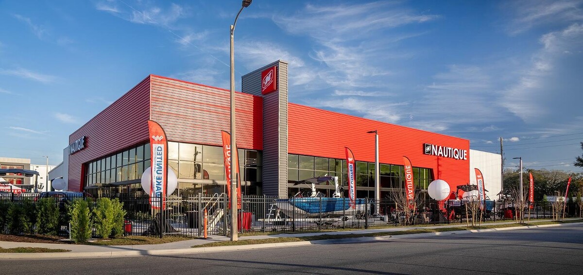 Images Regal and Nautique of Orlando