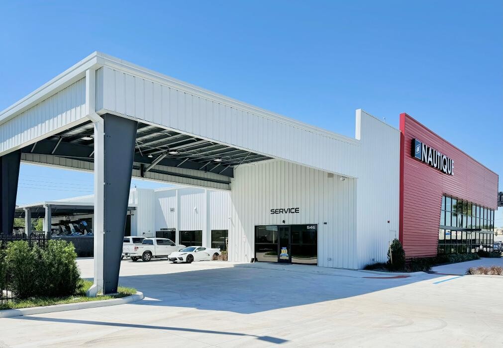 Images Regal and Nautique of Orlando