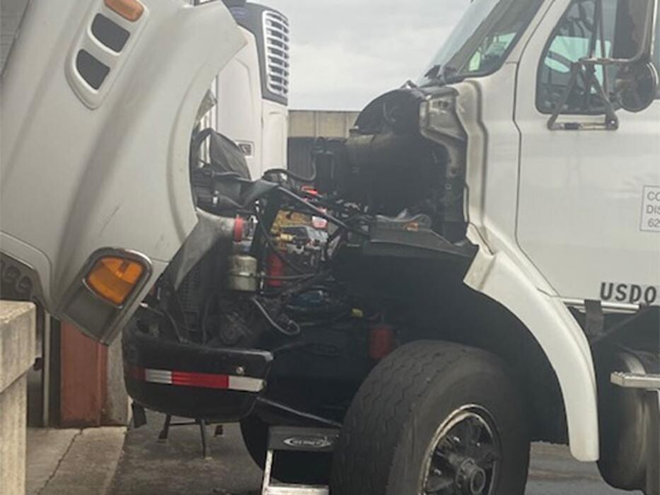 Images Weis Truck & Trailer Repair LLC