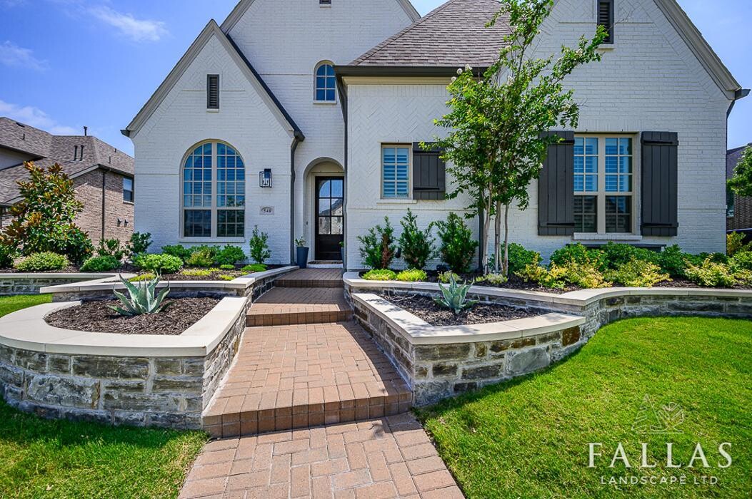 Images Fallas Landscape LTD