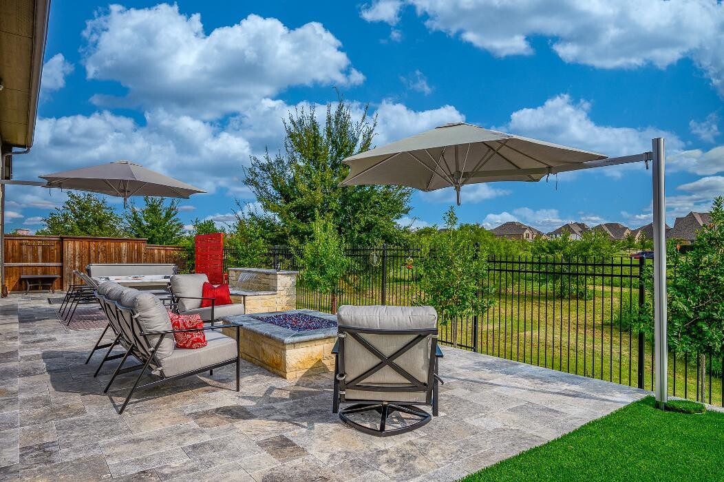 Images Fallas Landscape LTD