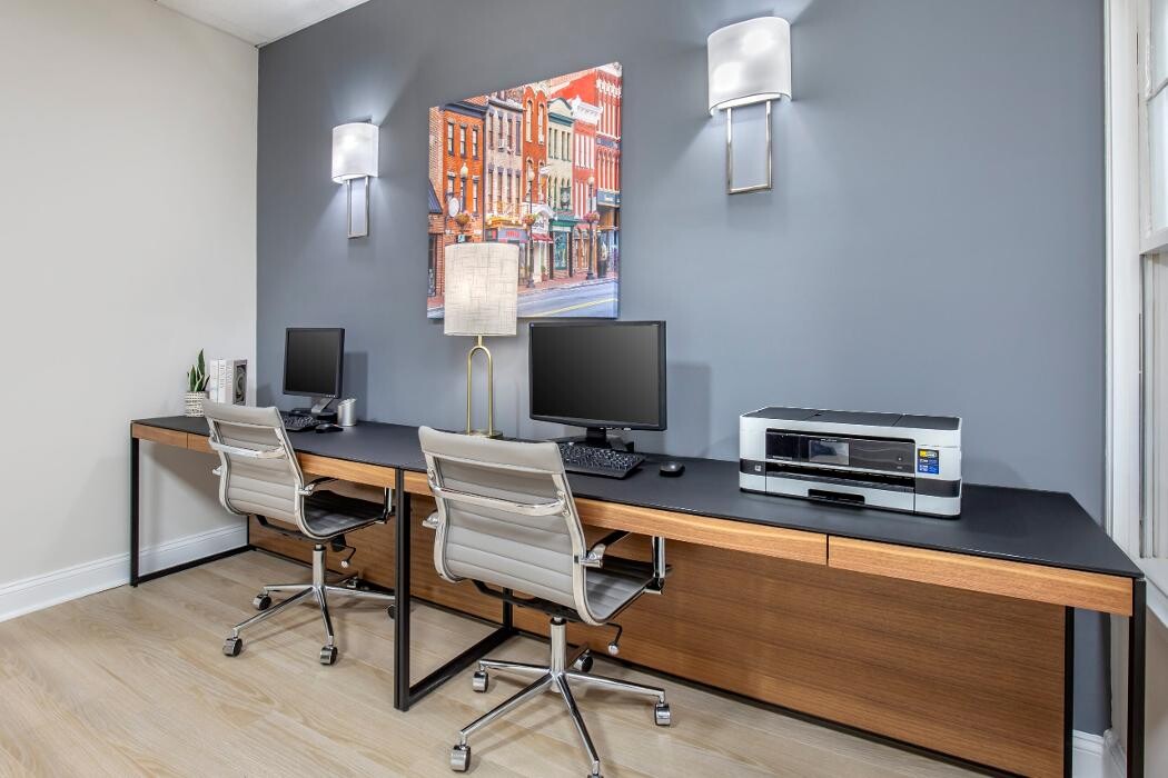 Images The Residences at Thomas Circle