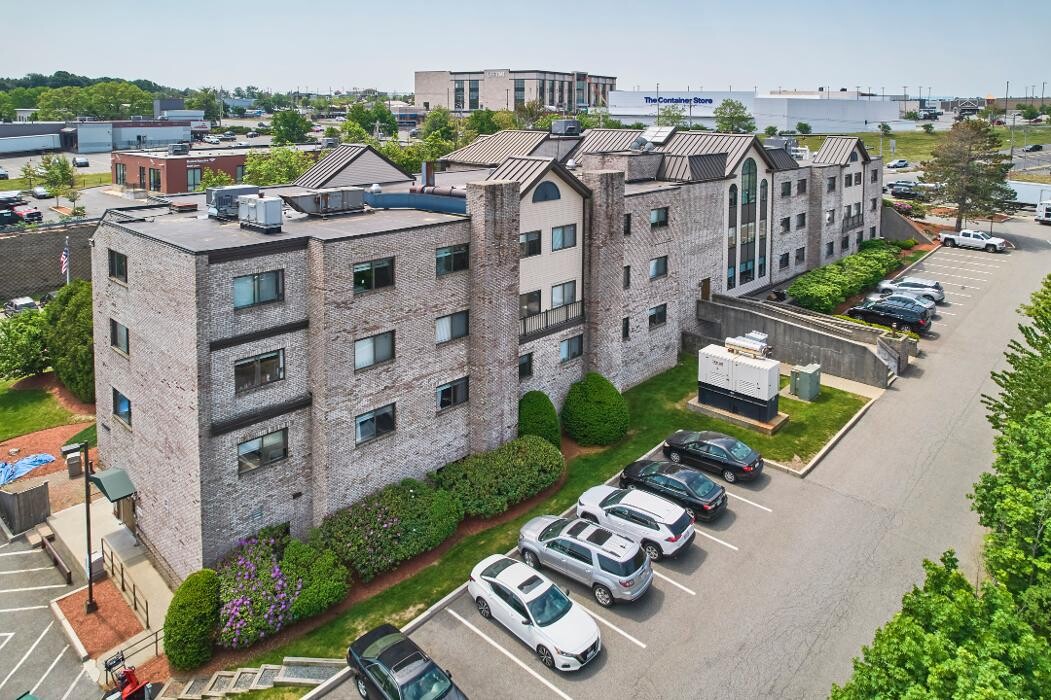 Images CareOne at Peabody