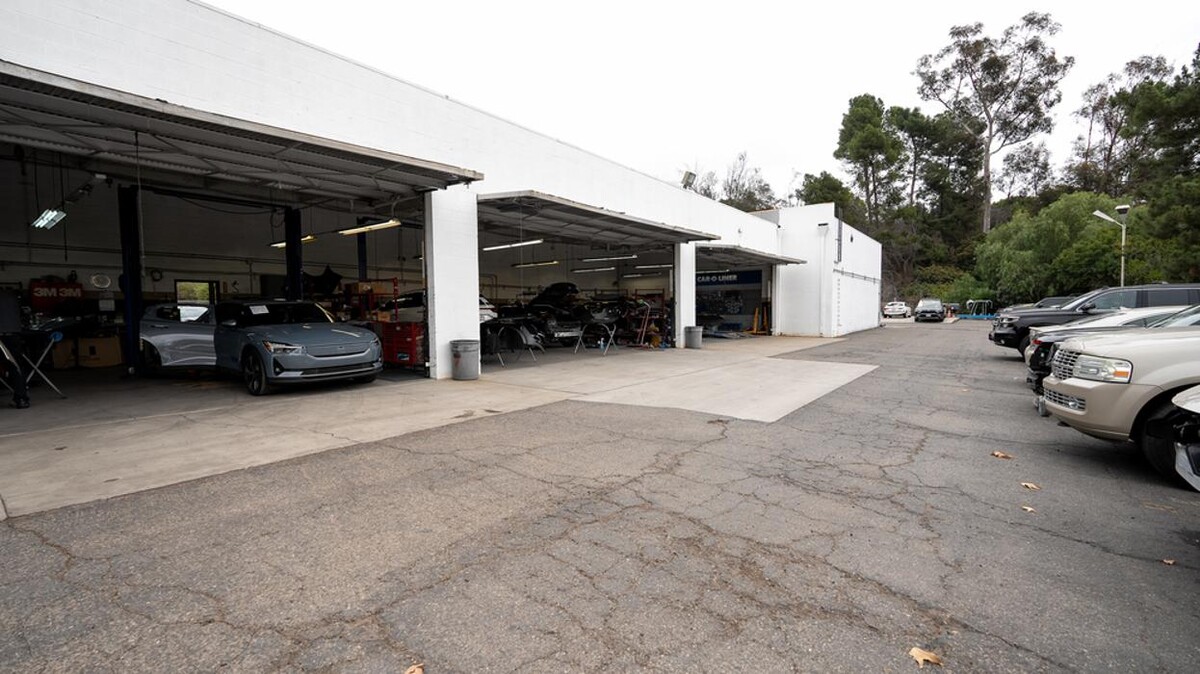 Images Crash Champions Collision Repair South County