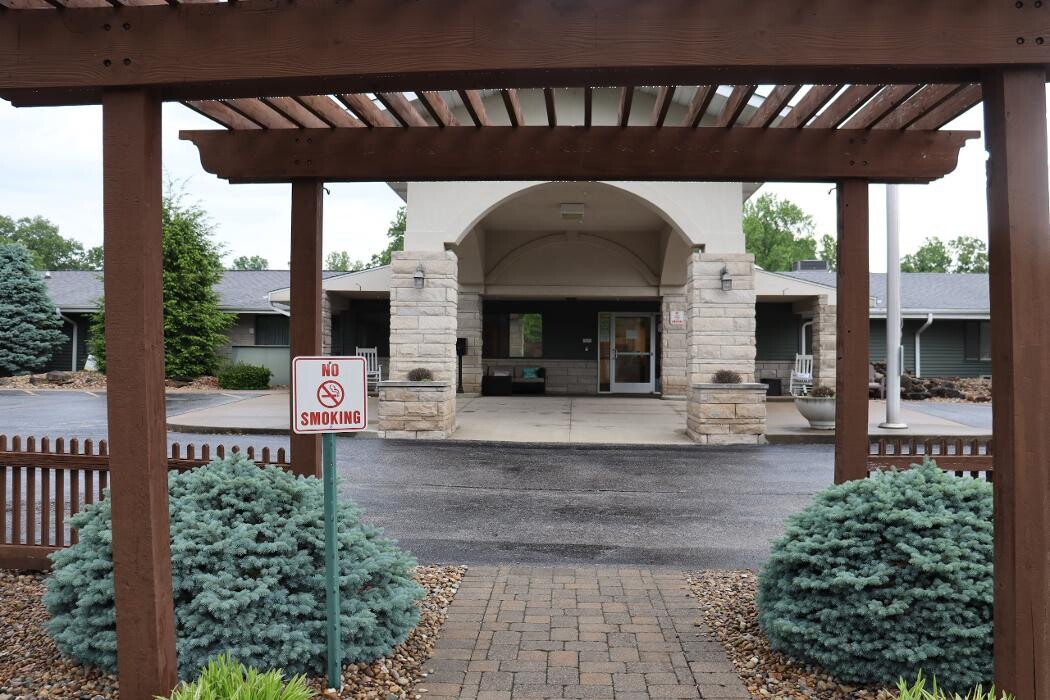 Images Majestic Care of Bedford