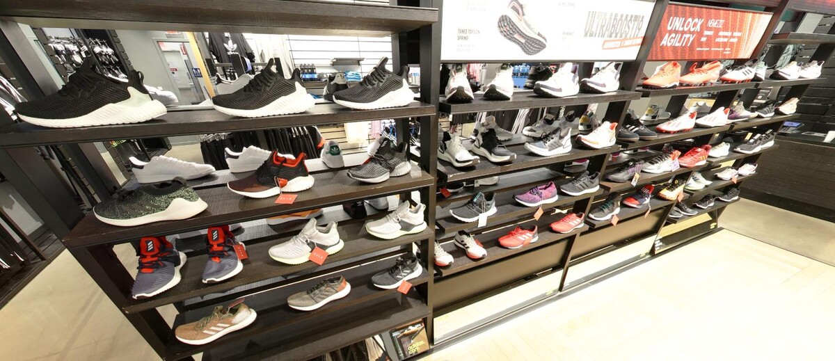 Images adidas Store Canoga Park