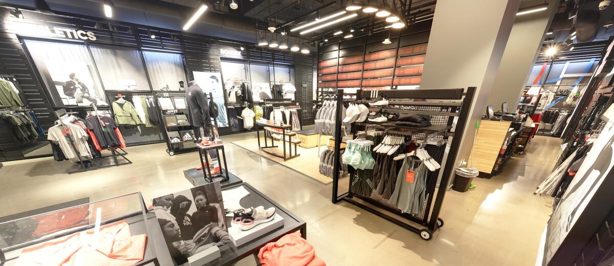 Images adidas Store Canoga Park