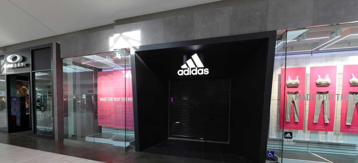Images adidas Store Los Cerritos