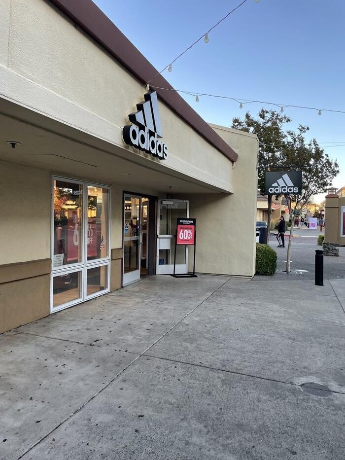 Images adidas Outlet Store Folsom