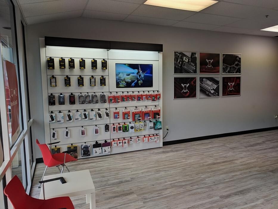 Images uBreakiFix - Phone and Computer Repair
