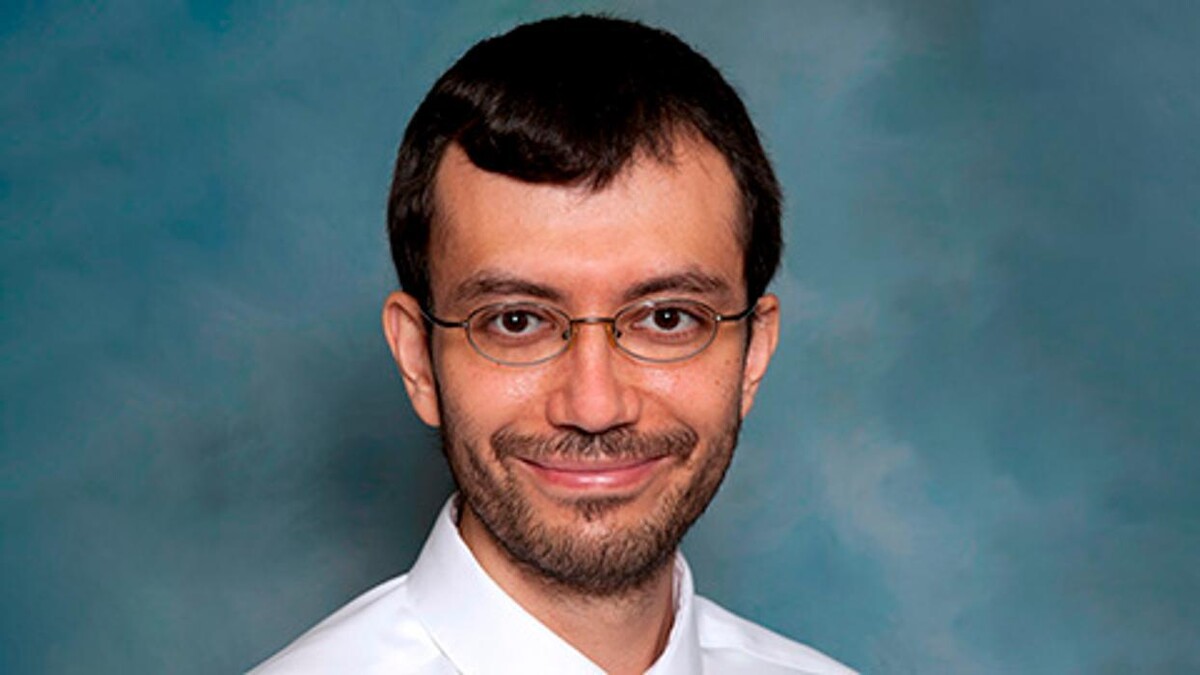 Images Dr. Isaac Mezo, MD