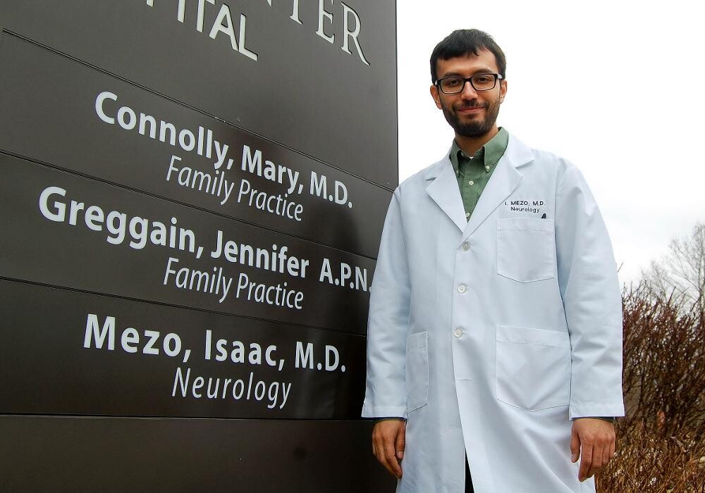 Images Dr. Isaac Mezo, MD