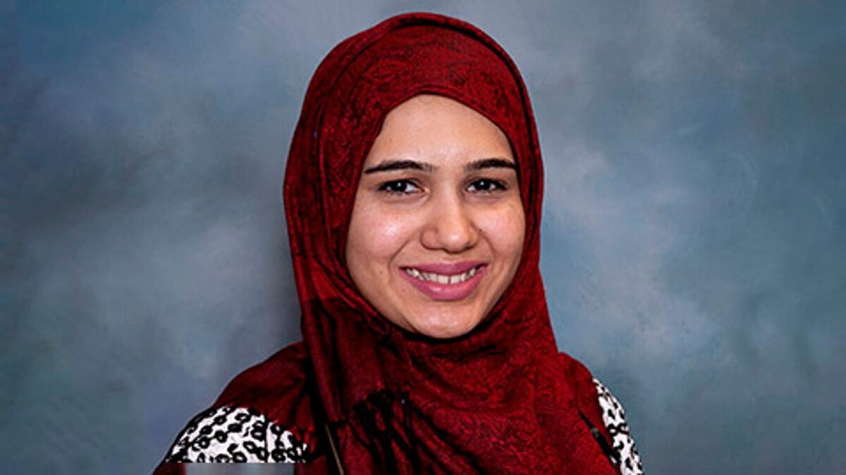 Images Dr. Darakhshan Anjum, MD
